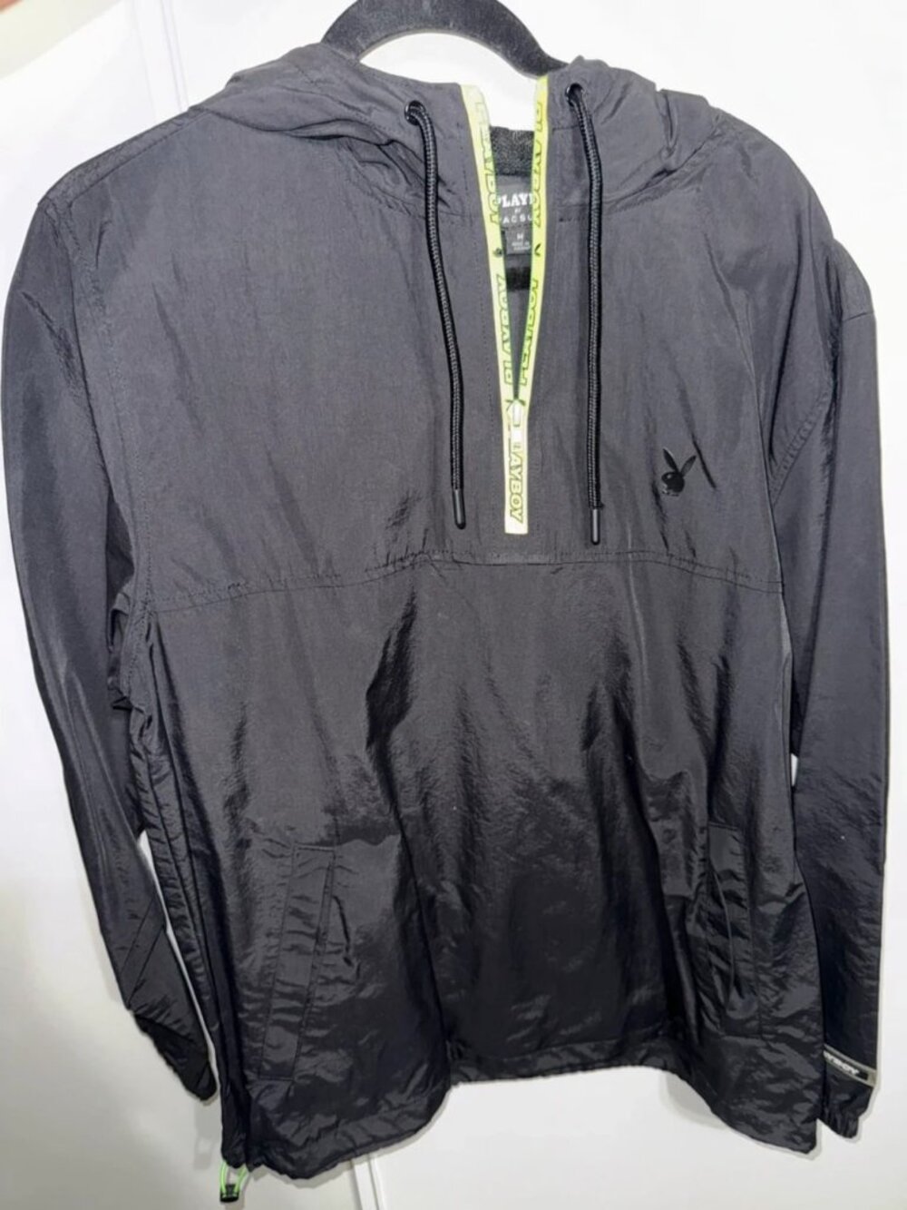 Black Lightweight Hooded Windbreaker Pullover Jacket Men’s Size M